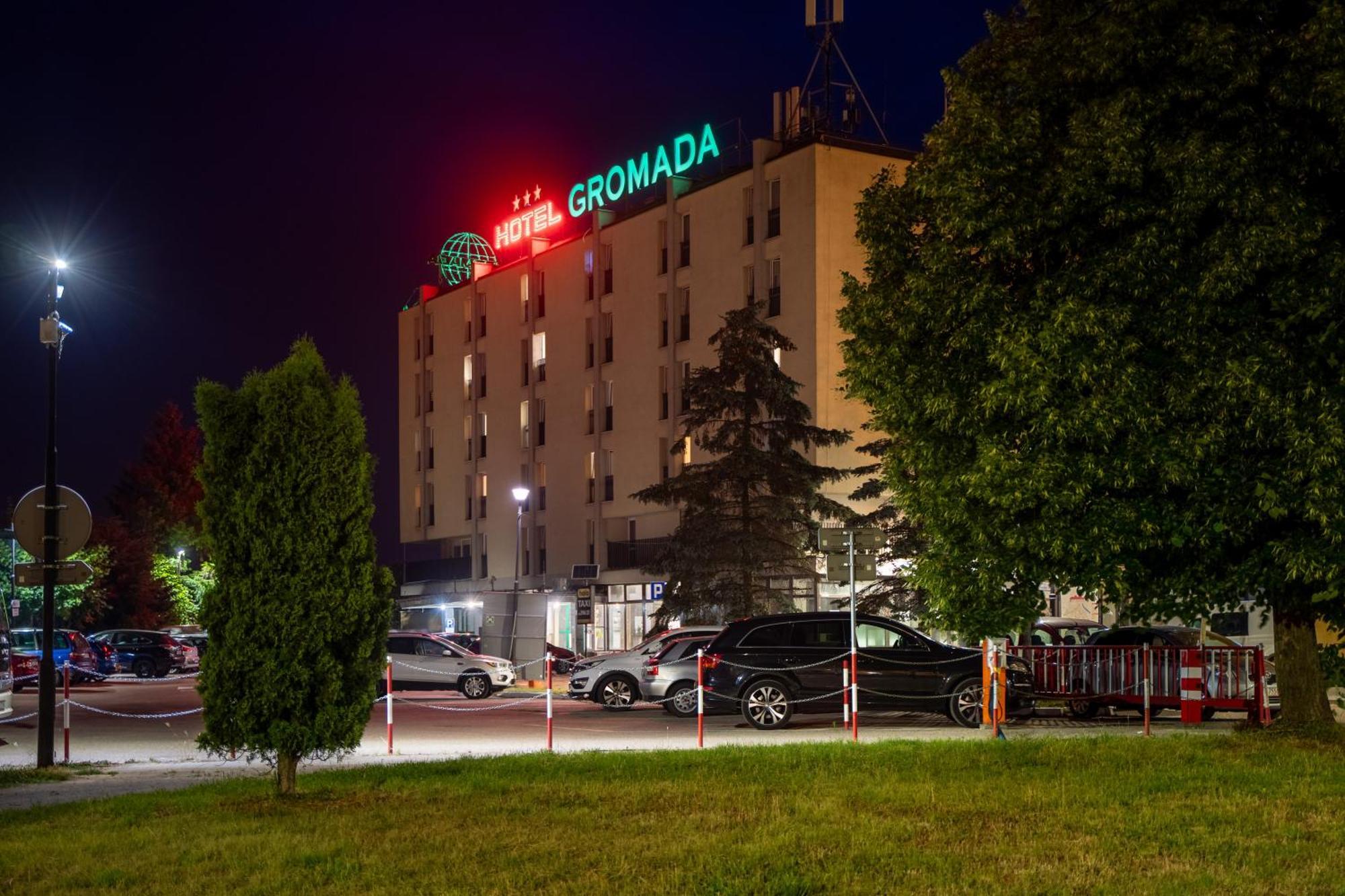 Hotel Gromada Łomża Buitenkant foto