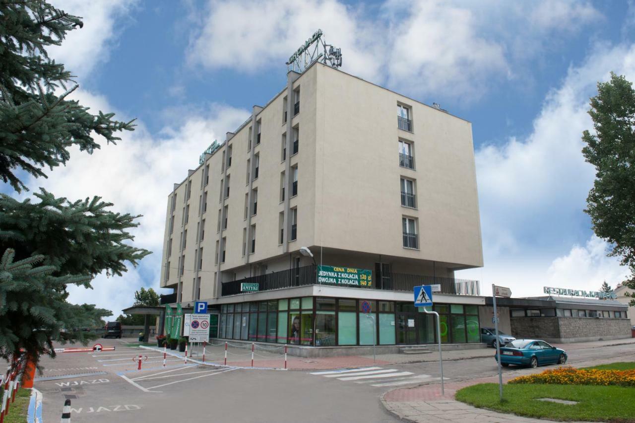 Hotel Gromada Łomża Buitenkant foto